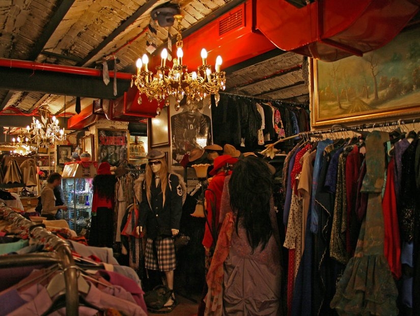 Antique Stores and Flea Markets in Istanbul