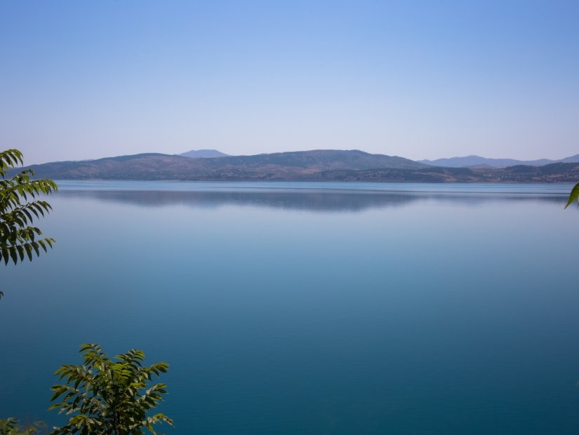 Скрытое море востока - озеро Хазар.