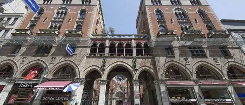 Berühmte Kirchen in Istanbul zu besuchen