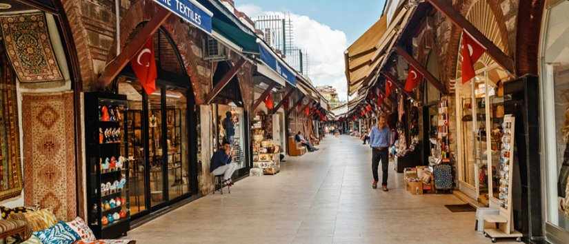 همه چیز درباره بازار آراستا در سلطان احمد