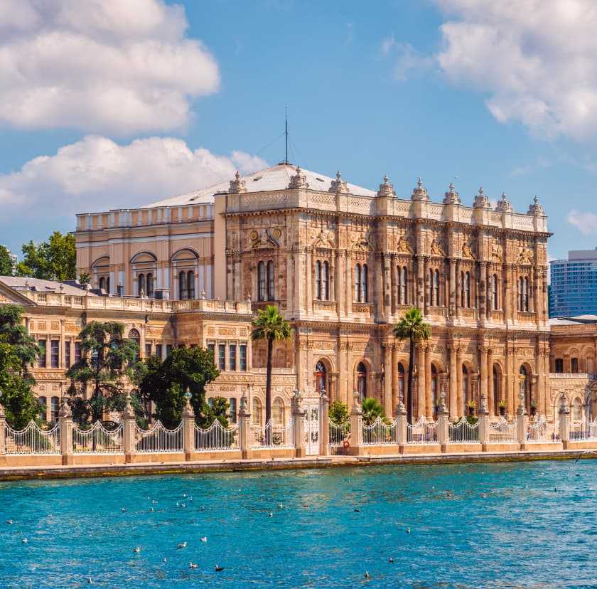 Istanbul Dolmabahce Sarayi